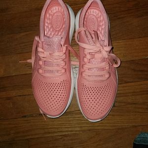 Crocs tennis shoes